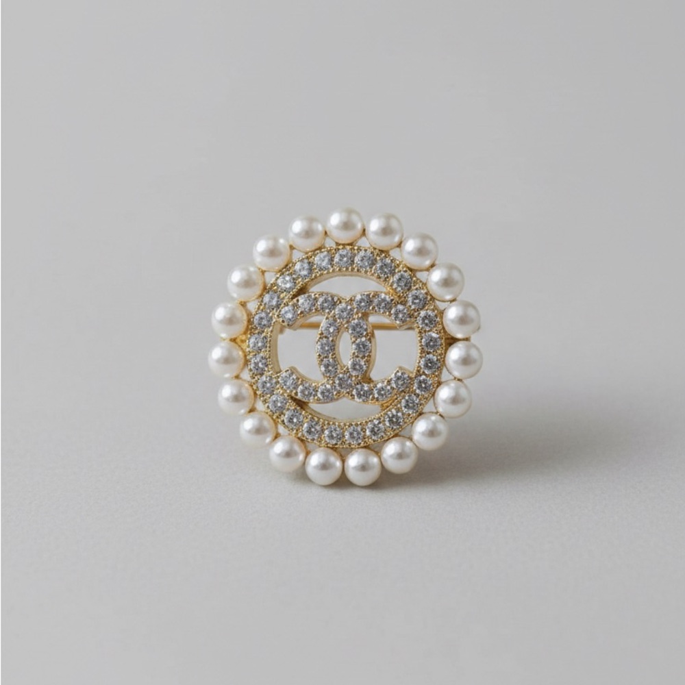 Gold and White Pearl Brooch